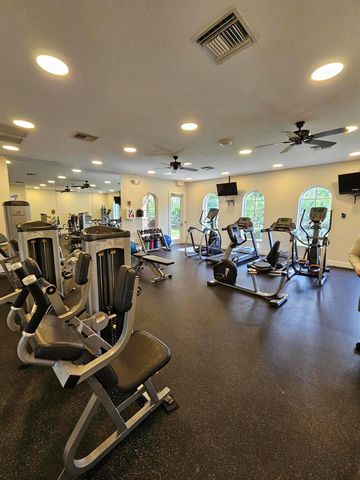 912 SW Sun Circle, Palm City, FL 34990