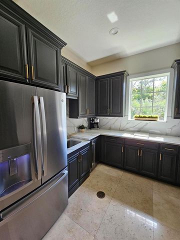 912 SW Sun Circle, Palm City, FL 34990