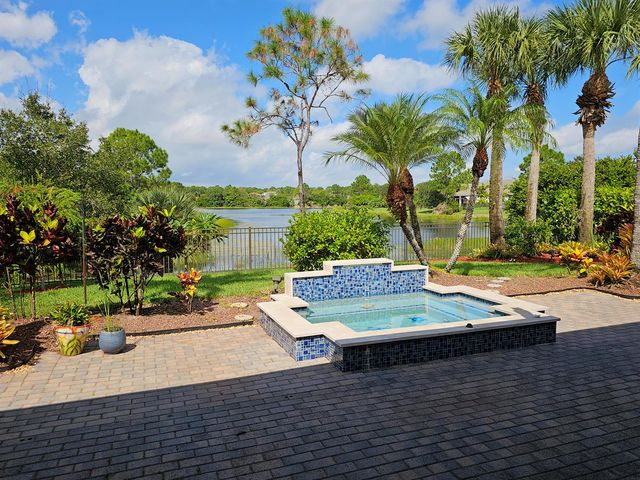 912 SW Sun Circle, Palm City, FL 34990