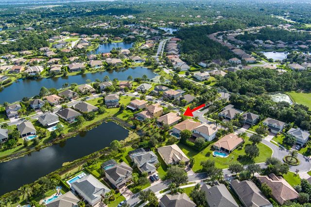 912 SW Sun Circle, Palm City, FL 34990