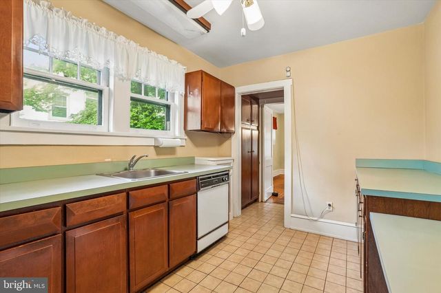 444 HAVERFORD AVE, Narberth, PA 19072