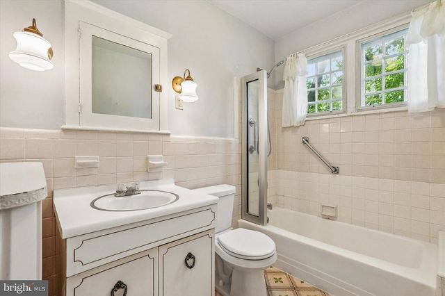 444 HAVERFORD AVE, Narberth, PA 19072