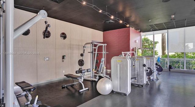 2602 E Hallandale Beach Boulevard R1905, Hallandale Beach, FL 33009