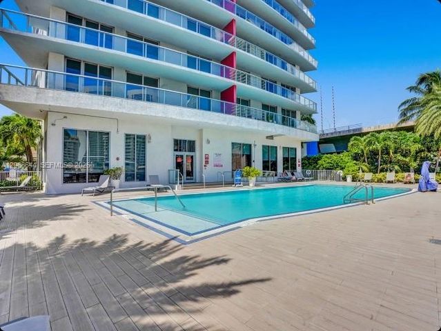 2602 E Hallandale Beach Boulevard R1905, Hallandale Beach, FL 33009