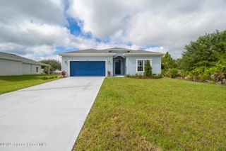 528 De Groodt Road SW, Palm Bay, FL 32908