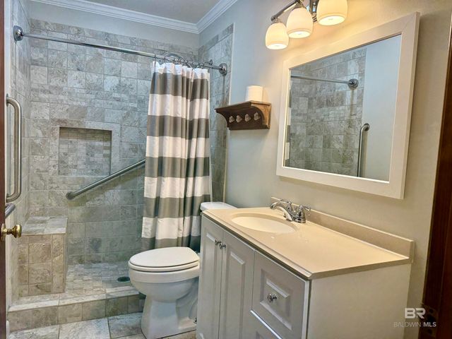 402 N Forest Hill Drive, Brewton, AL 36426