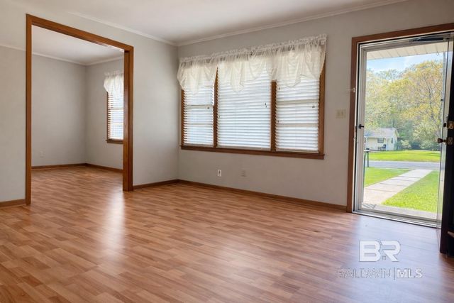 402 N Forest Hill Drive, Brewton, AL 36426