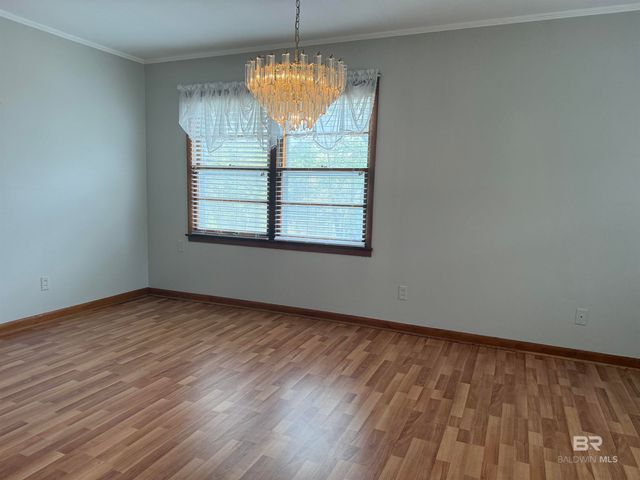 402 N Forest Hill Drive, Brewton, AL 36426