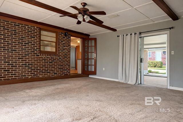 402 N Forest Hill Drive, Brewton, AL 36426