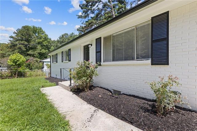 2472 Shiloh Drive, Decatur, GA 30034