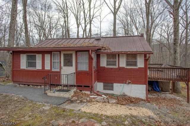 13 Glenwood Ln, Vernon Twp., NJ 07461