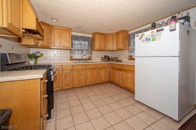 13 Glenwood Ln, Vernon Twp., NJ 07461