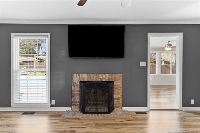 402 Thorncliff Drive, Fayetteville, NC 28303