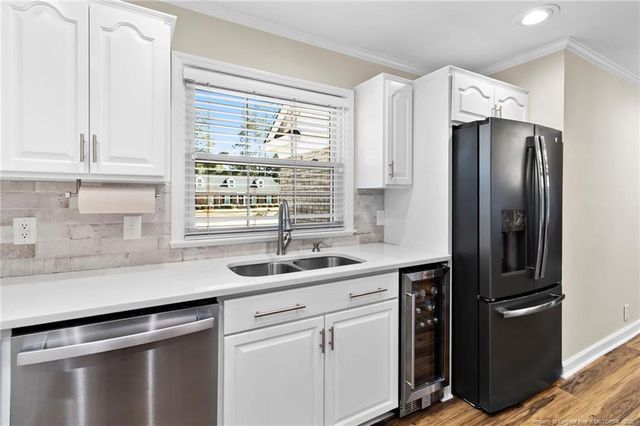 402 Thorncliff Drive, Fayetteville, NC 28303