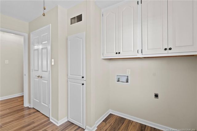 402 Thorncliff Drive, Fayetteville, NC 28303