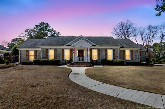 402 Thorncliff Drive, Fayetteville, NC 28303