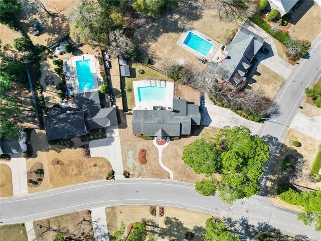 402 Thorncliff Drive, Fayetteville, NC 28303