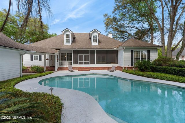 598 GLASGOW Court, Orange Park, FL 32073