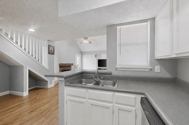 9811 Walnut Street 203, Dallas, TX 75243