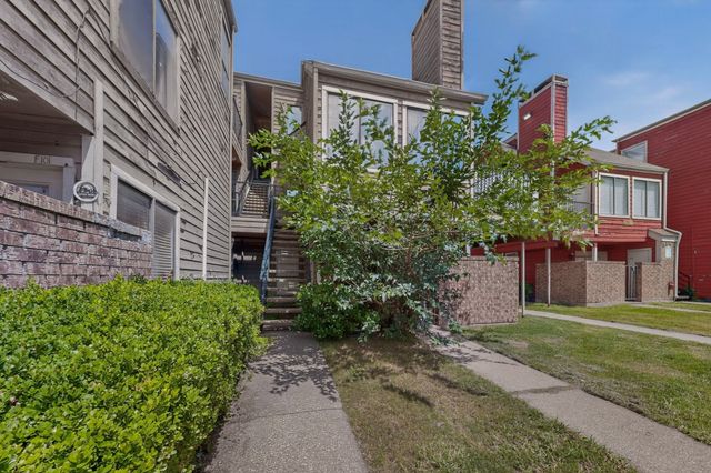 9811 Walnut Street 203, Dallas, TX 75243