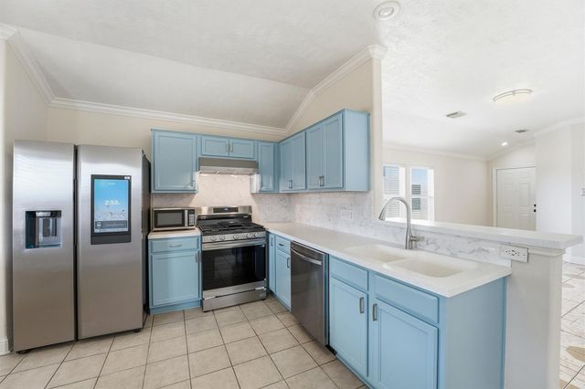 18202 Sorrell Oaks Lane, Richmond, TX 77407