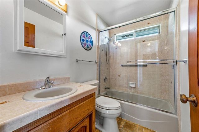22233 Mccourtney Rd, Grass Valley, CA 95949