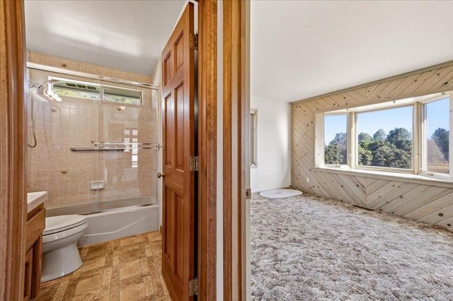 22233 Mccourtney Rd, Grass Valley, CA 95949