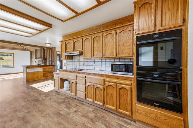 22233 Mccourtney Rd, Grass Valley, CA 95949