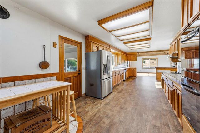 22233 Mccourtney Rd, Grass Valley, CA 95949