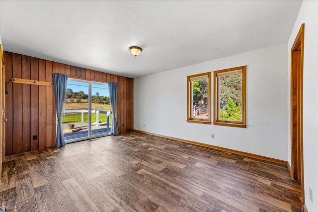 22233 Mccourtney Rd, Grass Valley, CA 95949