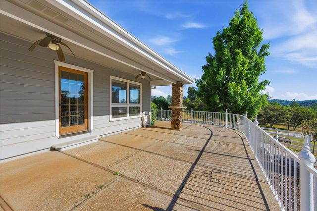 22233 Mccourtney Rd, Grass Valley, CA 95949