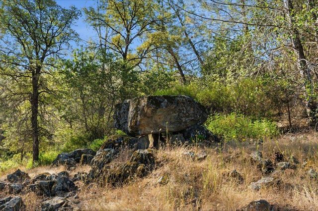 22233 Mccourtney Rd, Grass Valley, CA 95949