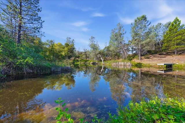 22233 Mccourtney Rd, Grass Valley, CA 95949