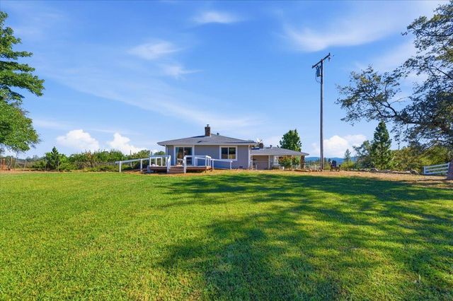 22233 Mccourtney Rd, Grass Valley, CA 95949