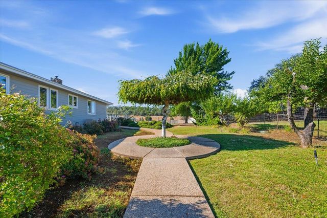 22233 Mccourtney Rd, Grass Valley, CA 95949