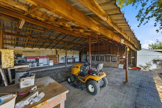 22233 Mccourtney Rd, Grass Valley, CA 95949