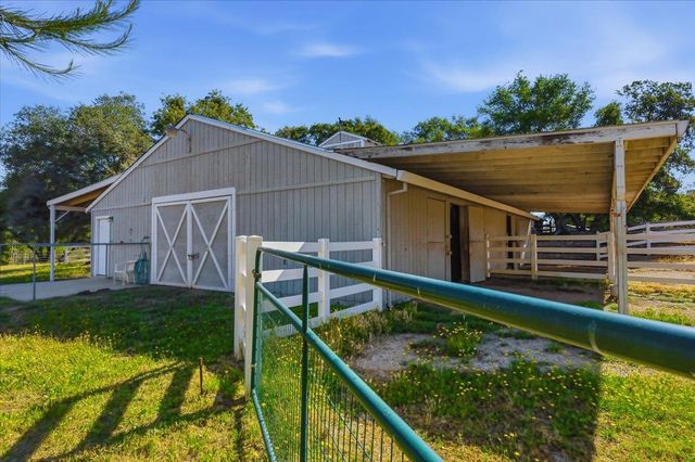 22233 Mccourtney Rd, Grass Valley, CA 95949