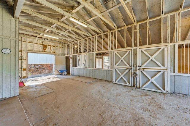 22233 Mccourtney Rd, Grass Valley, CA 95949