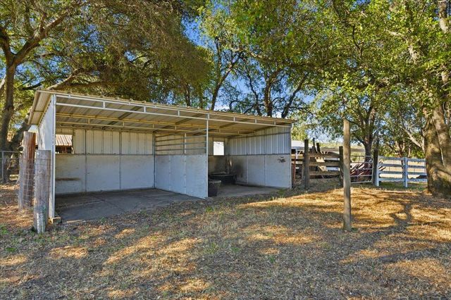 22233 Mccourtney Rd, Grass Valley, CA 95949