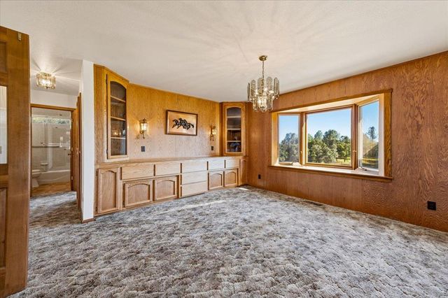 22233 Mccourtney Rd, Grass Valley, CA 95949