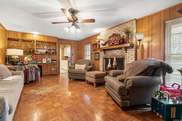 4005 Royal Oak Drive, North Little Rock, AR 72116