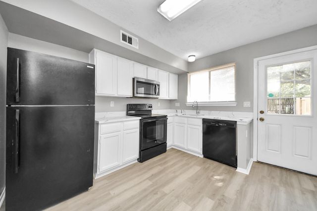 19411 Lazy Valley Drive, Katy, TX 77449