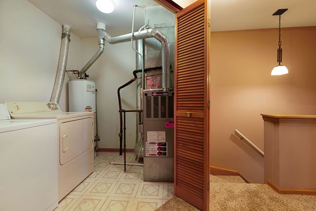 1911 MAYAN Court 1911, Joliet, IL 60435