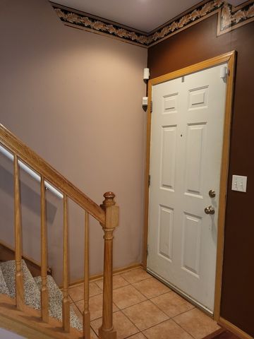 1911 MAYAN Court 1911, Joliet, IL 60435