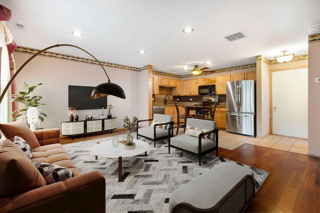 1911 MAYAN Court 1911, Joliet, IL 60435