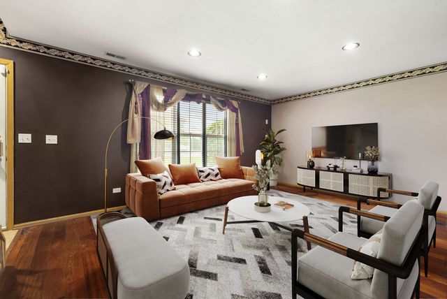 1911 MAYAN Court 1911, Joliet, IL 60435