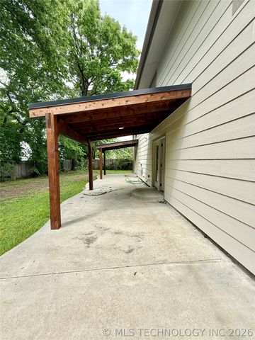 12005 E 85th Place North, Owasso, OK 74055