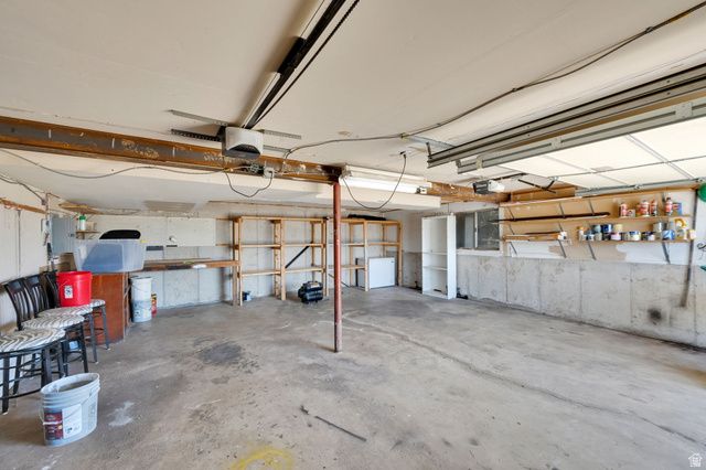 1453 S VALHALLA DR, Clearfield, UT 84015