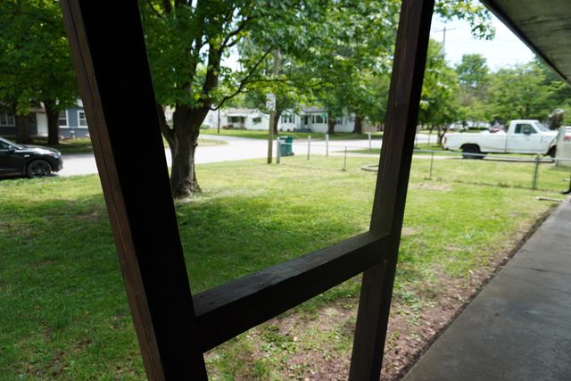 1643 S South Avenue, Springfield, MO 65807