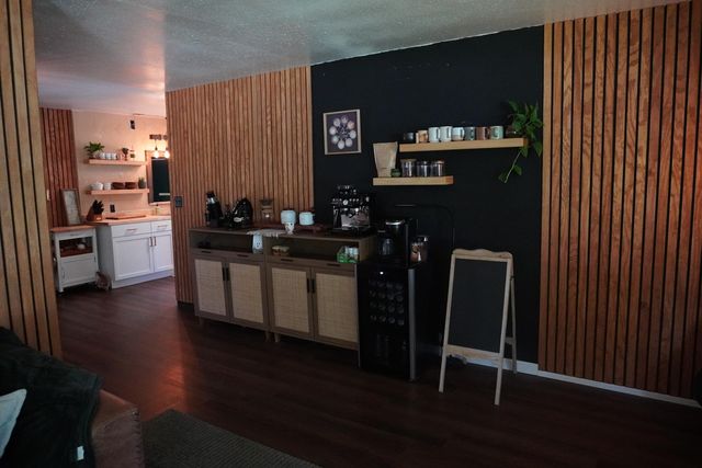 1643 S South Avenue, Springfield, MO 65807